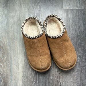 Bearpaw Women’s Tabitha Slippers